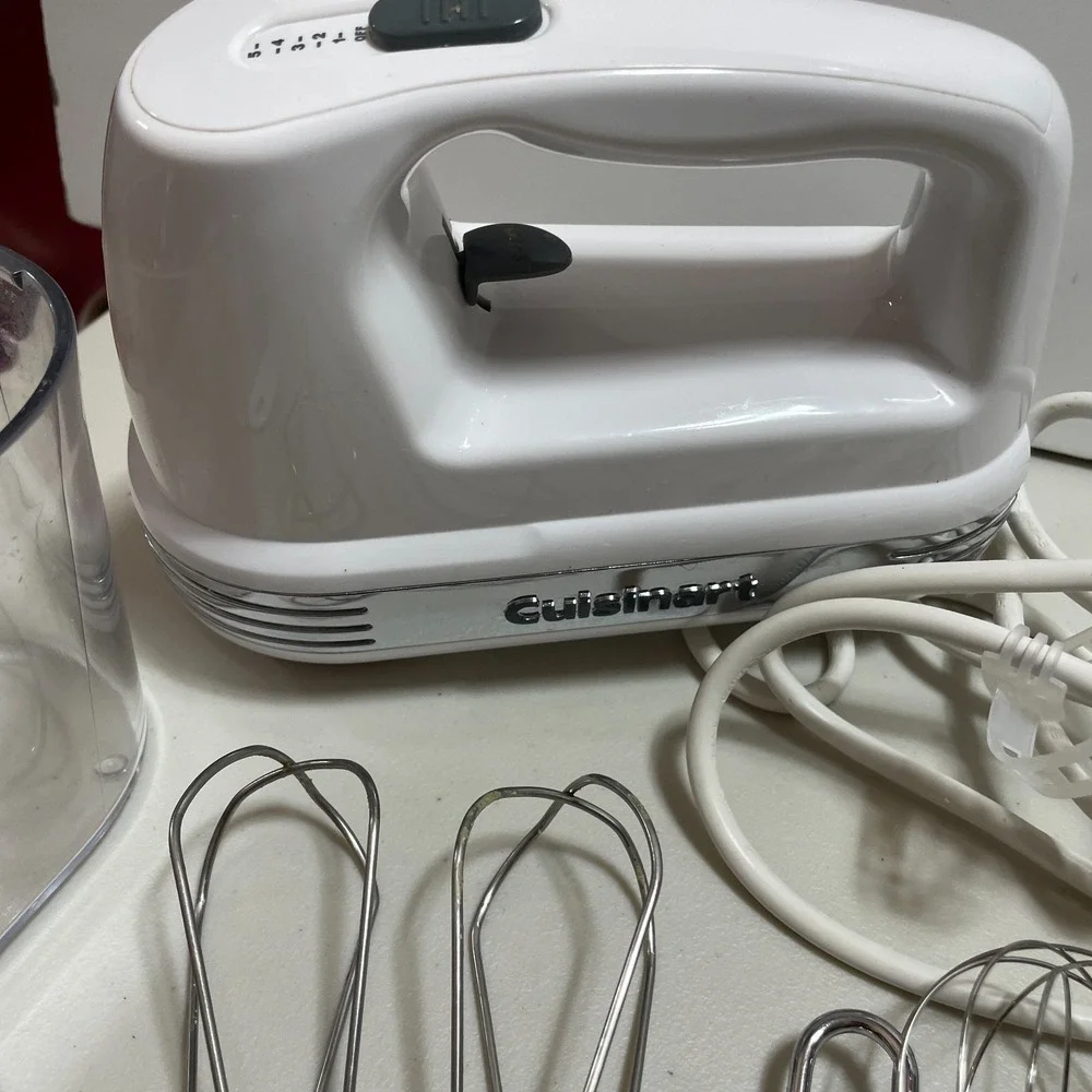 Cuisinart Power Advantage 7-Speed Power Mixer + Accessories‎